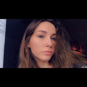 Meet your Posher, Kaelyn